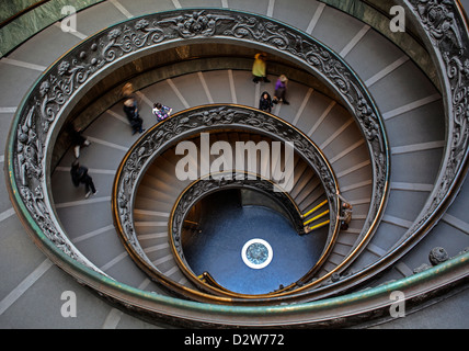 Double spirale escalier au Musée du Vatican à Rome, Italie Banque D'Images