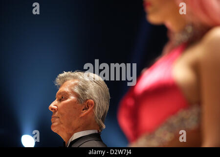 Ring announcer Michael Buffer est présenté avant la lutte boxe IBF entre Sturm et Soliman de ISS Dome à Duesseldorf, Allemagne, 01 février 2013. Photo : Rolf Vennenbernd Banque D'Images