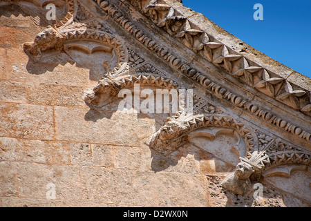 Le gothique italien de secours médiévale détail architectural , Ostuni Banque D'Images