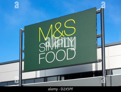 M&S Simply Food store, Waterloo, Huddersfield, West Yorkshire, Royaume-Uni Banque D'Images