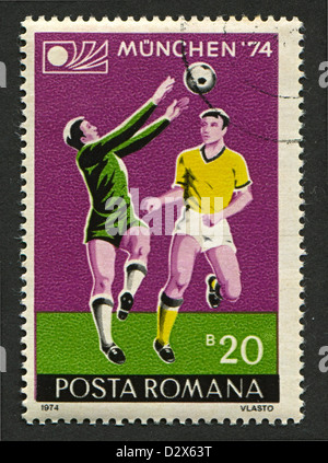 Roumanie - circa 1974 : timbres-poste imprimés en Roumanie dédiée à la Coupe du Monde de la FIFA (1974) à Munich, Allemagne, circa 1974. Banque D'Images