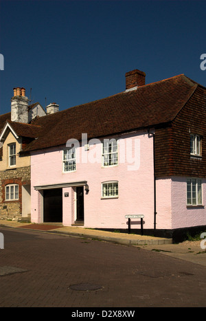 Sud Rue menant au bord de l'eau - Romsey, Hampshire, sur la côte sud de l'Angleterre. Banque D'Images