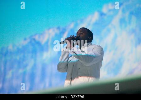 JOHANNESBURG, AFRIQUE DU SUD : Kanye West d'effectuer à la Coupole le 2 février 2013, à Johannesburg, en Afrique du Sud. (Photo par Gallo / images / Sowetan Mohau Mofokeng) Banque D'Images