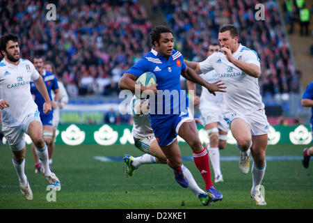 Le 3 février 2013. Rome, Italie. Six Nations de rugby. L'Italie contre la France. Benjamin Fall résultats pour la France à la 33e minute contre l'Italie dans les Six Nations. Banque D'Images