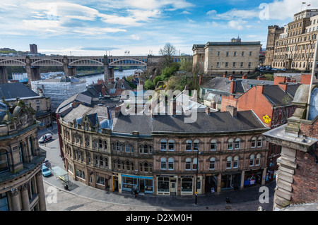 Vue depuis le pont Tyne les toits et quai et zones latérales de Newcastle Upon Tyne, Tyne and Wear, Royaume-Uni Banque D'Images