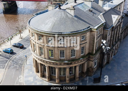 Vue depuis le pont Tyne les toits et quai et zones latérales de Newcastle Upon Tyne, Tyne and Wear, Royaume-Uni Banque D'Images