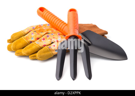 Des gants de jardinage : jaune, truelle et creuser fourche, isolé sur fond blanc Banque D'Images