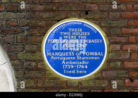 Blue plaque sur le 18e siècle et de l'ambassade portugaise accueil du Marquis de Pombal à Soho, Londres Banque D'Images