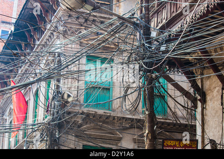 Les lignes d'alimentation à Kathmandu, Kathmandu, Népal Banque D'Images