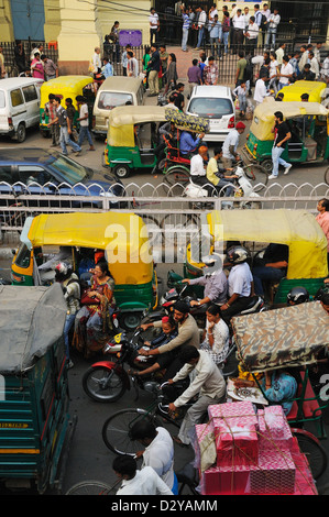 Embouteillage à Chandni Chowk street dans le Vieux Delhi Banque D'Images