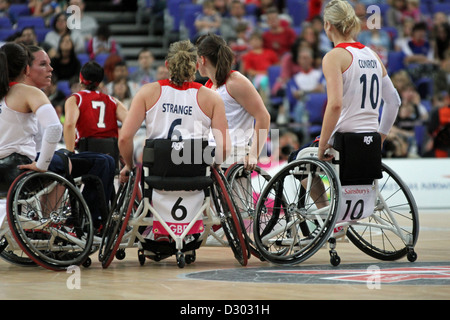 Laurie Williams, Clare Strange, Amy Conroy de Grande-Bretagne (GB) v Canada féminine de basketball en fauteuil roulant à l'O2 Arena, London Banque D'Images