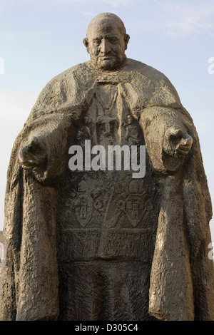 L'Europe, Italie, marches, Loreto, square Giovanni XXIII, statue du Pape Giovanni XXIII Banque D'Images