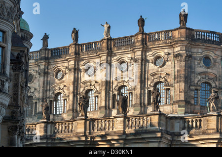 La Hofkirche Katholische - Église catholique de la Cour Royale de Saxe à Dresde, Saxe, Allemagne. Banque D'Images