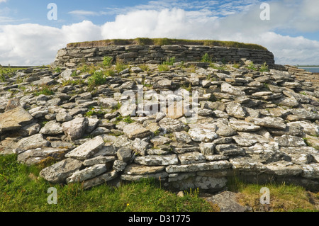 Quoyness recloisonnées cairn sur l'île de Sanday, Orkney Islands, en Écosse. Banque D'Images