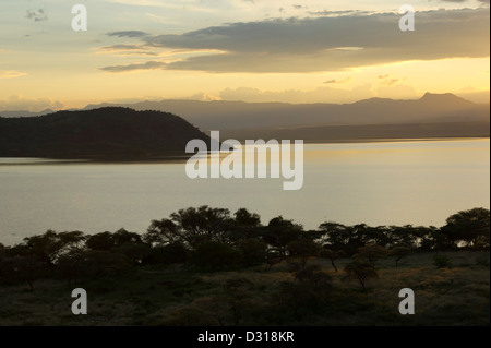 Coucher du Soleil, Le Lac Baringo, au Kenya Banque D'Images