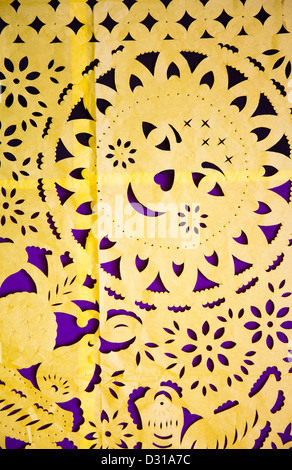 Papel Picado Design utiliser plus de Dia de Los Muertos de décors - Mexique Banque D'Images