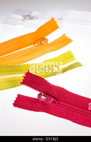 Les fermetures éclair coloré Still Life Banque D'Images