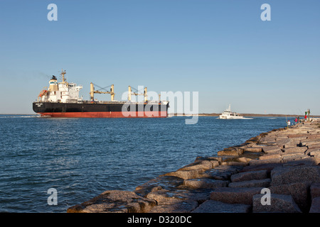 Freighter le transport du grain, Corpus Christi ship channel. Banque D'Images