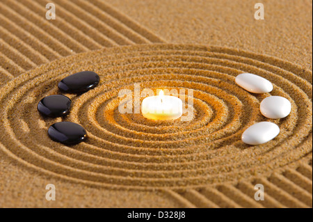 Jardin Japonais zen avec yin et yang Banque D'Images