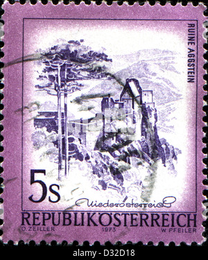 Autriche - VERS 1973 : un timbre imprimé en ruine Aggstein Autriche montre, à partir de la série "sites en Autriche", vers 1973 Banque D'Images