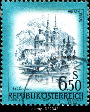 Autriche - circa 1977 : timbre imprimé en Autriche Villach Perau montre, à partir de la série "sites en Autriche", vers 1977 Banque D'Images