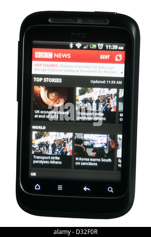 Site Web de BBC News app affiche sur un téléphone mobile. Banque D'Images