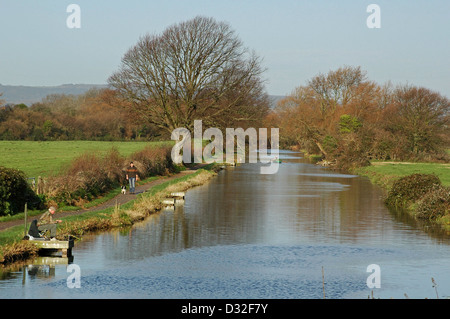 Chichester Ship Canal de Hunston Bridge West Sussex Décembre Banque D'Images