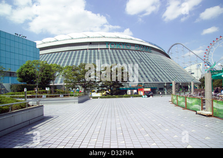 Le Tokyo Dome baseball stadium, à côté de la gare JR Suidobashi sur Chuo-Sobu Line,Tokyo, Japon Banque D'Images