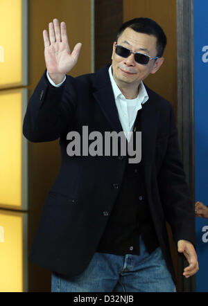 Réalisateur chinois Wong Kar Wai pose à un photocall pour le film 'Le Grand Maître' ('Yi Dai zong shi') durant le 63ème Festival du Film de Berlin, à Berlin, Allemagne, 07 février 2013. Le film a été choisi comme film d'ouverture de la Berlinale et s'exécute dans l'article officiel de compétition. Photo : Kay Nietfeld/dpa  + + +(c) afp - Bildfunk + + + Banque D'Images