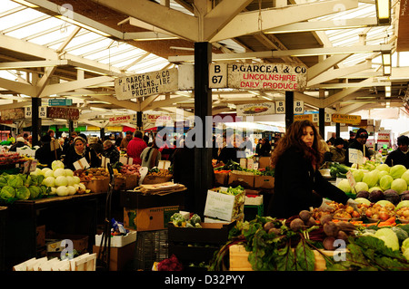 Leicester Piscine Marché de Fruits et légumes. Banque D'Images