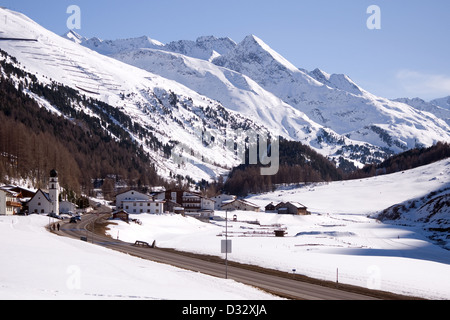 Village tyrolien en hiver Banque D'Images