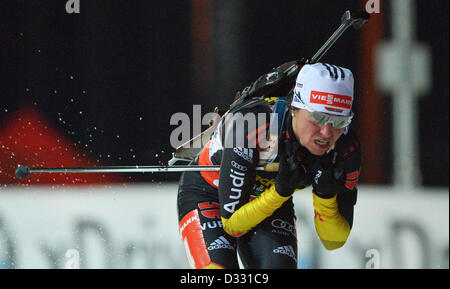 Nove Mesto, République tchèque. 7 février 2013. Andrea Henkel d'Allemagne en compétition pendant le relais mixte aux Championnats du monde de Biathlon 2013 à Nove Mesto, en République tchèque, 07 février 2013. Photo : Martin Schutt/apd/ Alamy Live News Banque D'Images