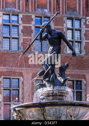 Fontaine de Neptune sur le marché depuis longtemps, Gdansk, Pologne Banque D'Images