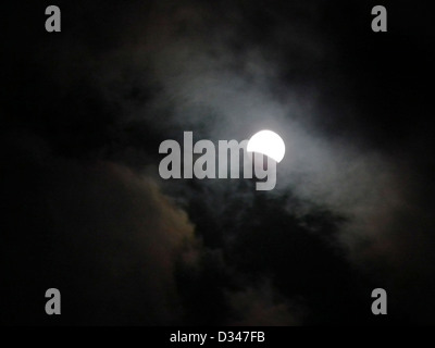 Eclipse lunaire partielle Kaneohe Oahu Hawaii USA Banque D'Images