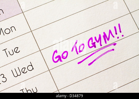 Vue rapprochée de calendrier ou entrée de journal intime avec des rendez-vous au gymnase à l'encre Banque D'Images