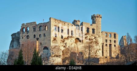 Les ruines de château médiéval en Pologne. Ogrodzieniec Banque D'Images