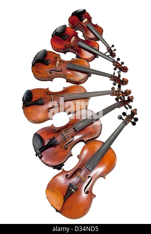 Différentes tailles de violons isolé sur fond blanc Banque D'Images