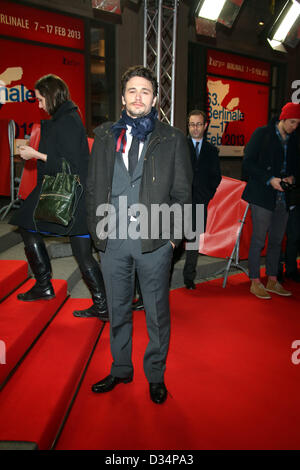 Berlin, Allemagne. 9 février 2013. US-acteur James Franco arrive à la première de "Lovelace" durant le 63e Festival du Film de Berlin, aka Berlinale au Friedrichstadtpalast de Berlin, Allemagne, le 09 février 2013. Photo : Hubert Boesl : dpa Crédit photo alliance / Alamy Live News Banque D'Images