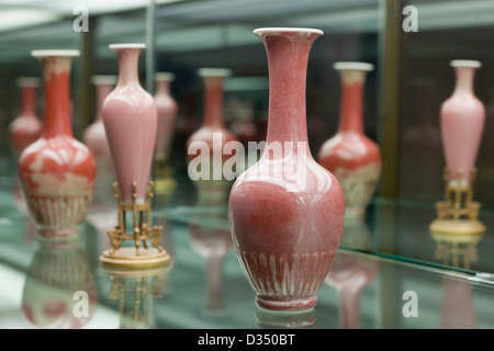 Amphora - vase Chine, règne de Kangxi, peachbloom mottle porcelaine émaillée, 17ème - 18ème siècle Banque D'Images