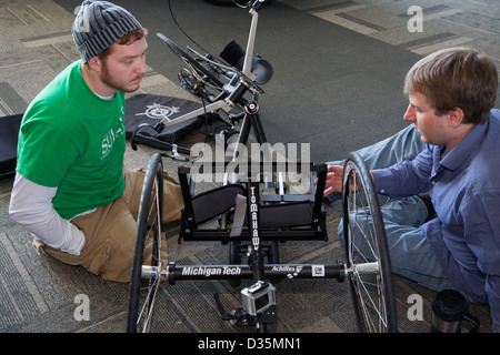 Ancien combattant blessé Cycle Main Tests Banque D'Images