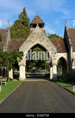 Entrée du Cimetière de London Road, Bromley dans le sud de Londres. Banque D'Images