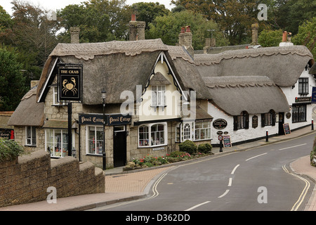 Scène de rue de la vieille ville de Shanklin Île de Wight à l'ouest sur la rue de l'Église Banque D'Images