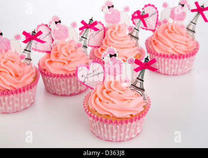 CUPCAKES PARISIEN ROSE Banque D'Images