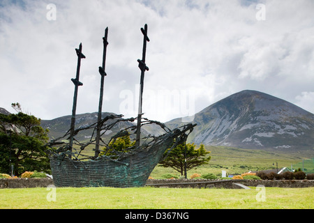 Coffin Ship sculpture, Comté de Mayo, Murrisk Banque D'Images