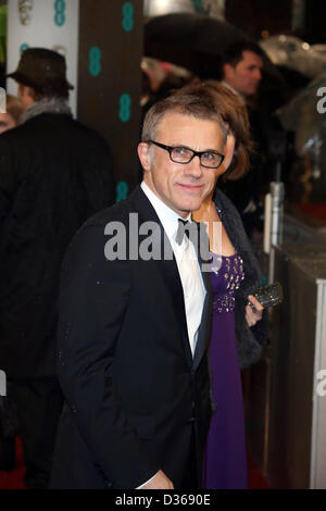 L'acteur Christoph Waltz arrive à l'EE British Academy Film Awards au Royal Opera House de Londres, Angleterre, le 10 février 2013. Photo : Hubert Boesl Banque D'Images