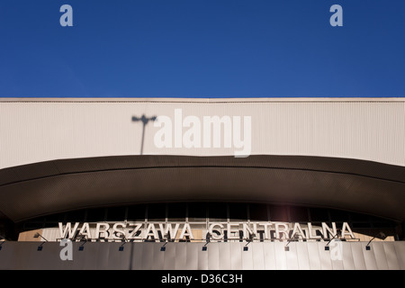 La gare centrale dans le centre-ville de Varsovie, Pologne. Banque D'Images