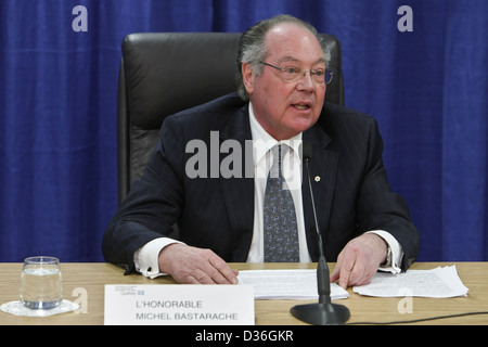 Monsieur le Commissaire Michel Bastarache dévoile le rapport de son enquête dans la nomination des juges Banque D'Images