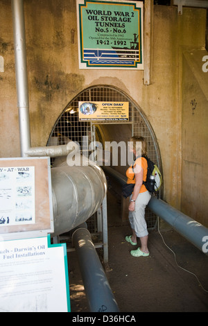 Les tunnels de stockage de pétrole construite pendant la Seconde Guerre mondiale ouverte pour les visites, Darwin, NT, Australie Banque D'Images