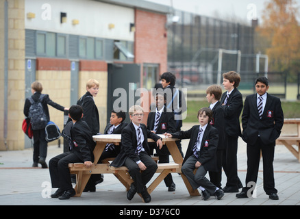 Un groupe de garçons à Pates Grammar School à Cheltenham, Gloucestershire UK Banque D'Images