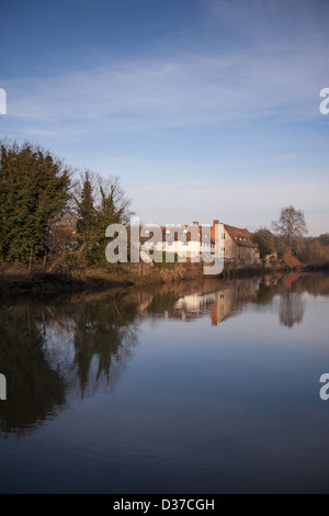 Les frères - Aylesford Priory - est une ancienne maison religieuse de l'Ordre des carmélites datant du 13e siècle Banque D'Images